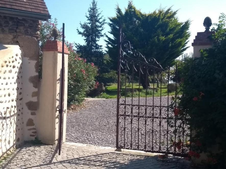 Domaine Oustau Cassou Chez Yanou Et Yanetto Villa Sevignacq Exterior photo